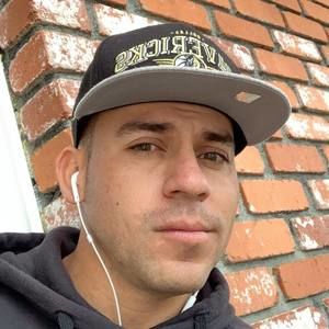 Meet your Posher, Hernandez